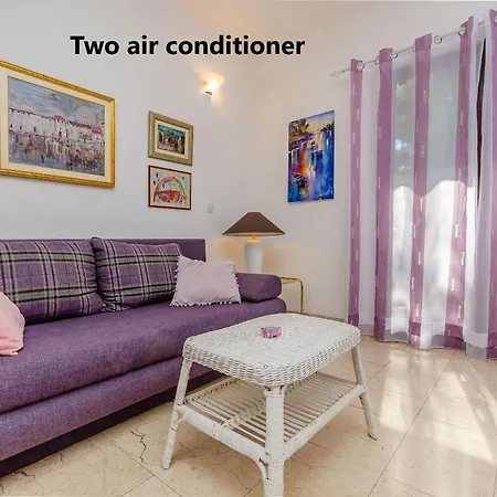 Natasa 公寓 特罗吉尔